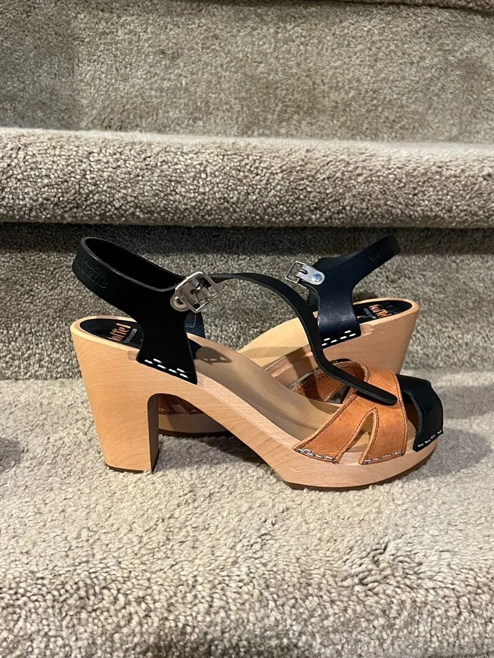 Swedish Hasbeens Toffel Platform Heal Sandals in Black and Tan - Women NWOT